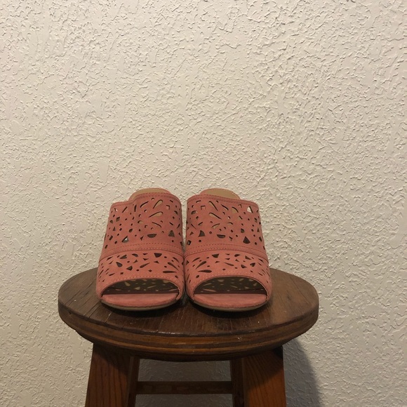 American Eagle Rae Clogs - Picture 3 of 3